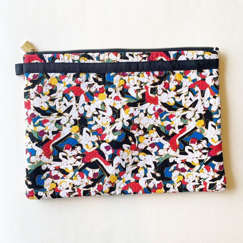 NWOT - Carolina Herrera Printed Pouch